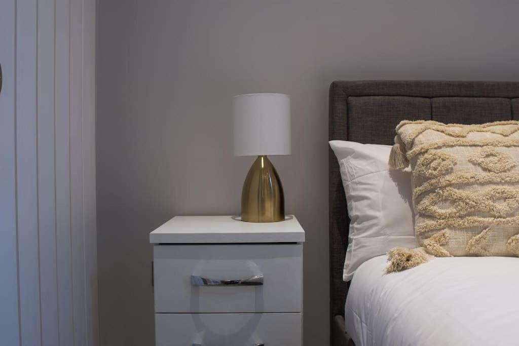 Spacious Apartment In City Centre - Free Parking ノッティンガム エクステリア 写真